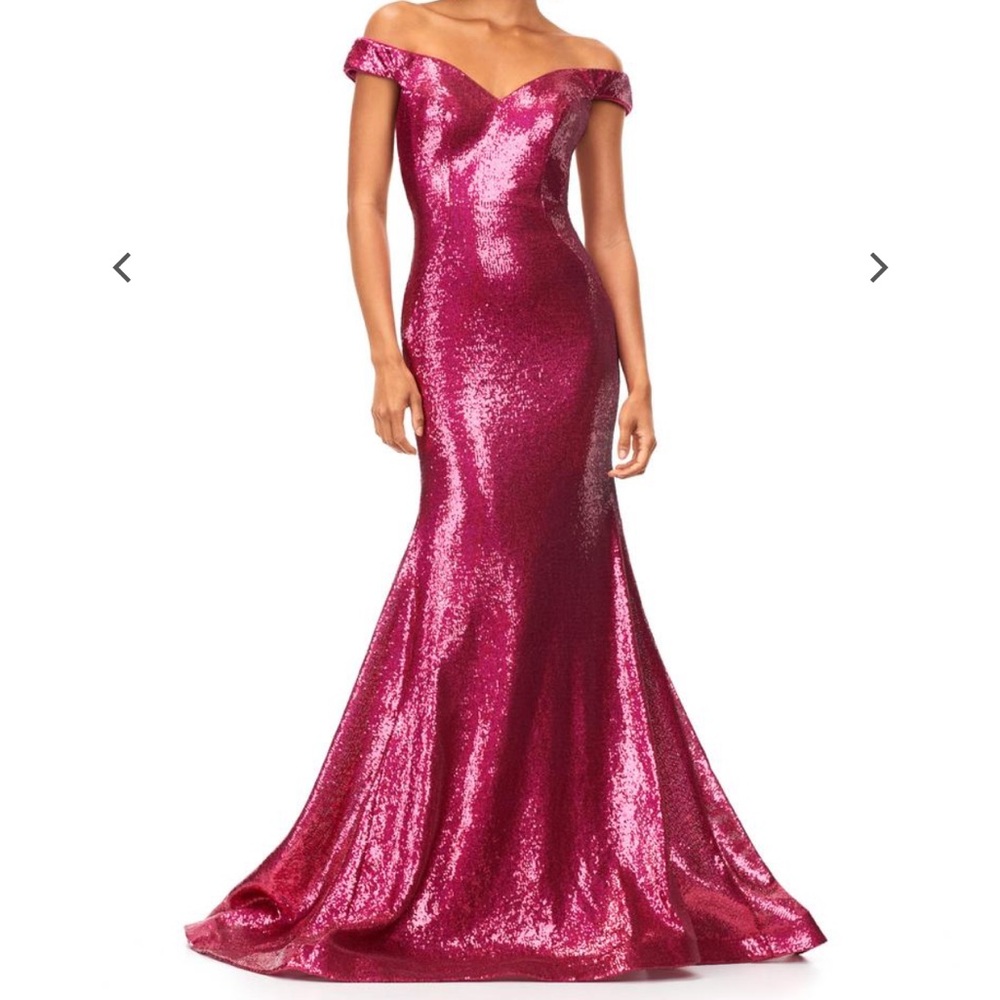 Elegant Sequin Off-Shoulder Prom Dress